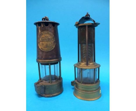 An Eccles Miners lamp and a wire gauze lamp (2)
