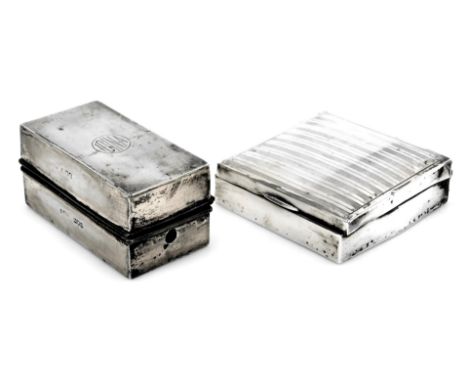 A Victorian silver travelling inkwell, engraved to the lid 'Idina', London 1899, together with a George V silver cigarette bo