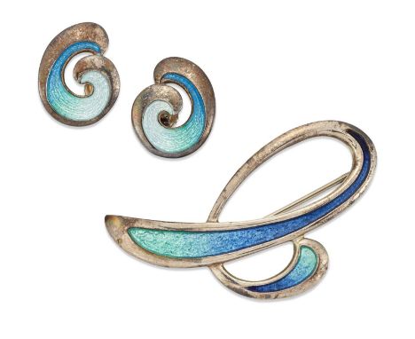 SHEILA FLEET - A PAIR OF SILVER AND ENAMEL EARRINGS AND A BROOCH the earrings of scroll design and filled with graduated blue