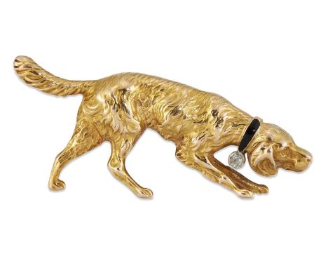 AN EARLY 20TH CENTURY DIAMOND SETTER DOG BROOCH realistically modelled with textured fur, with a black enamel collar set with