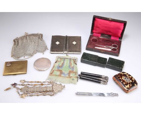A GROUP OF ITEMS including an a silver compact, an Art Deco style compact, mesh evening bag, Continental silver bookmark, gre