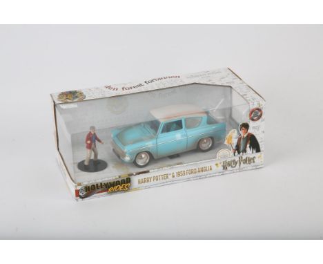 Harry Potter:1959 Ford Anglia, 2019.- Jada Toys Inc., official, replica die-cast metal model with figurine of Harry Potter, t