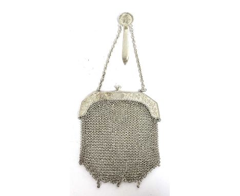 Chinese export silver mesh chain purse, the frame chased and engraved with leaves and buds, stamped 85 and with a Chinese cha