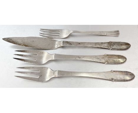 Mixed lot: A Georg Jensen beaded pattern serving knife and two forks, stamped Georg Jensen with London import marks 1925 and 