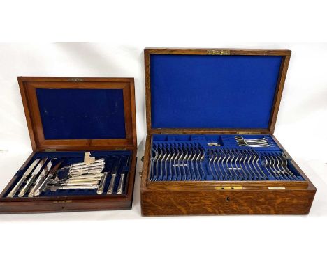 Z Baraclough &amp; Sons of Leeds part oak cased canteen of plated cutlery, the top lift out tray to include twelve table fork