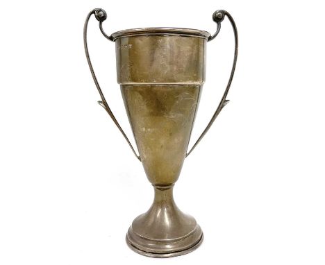 George V silver twin handle trophy/cup, Birmingham 1932, makers mark for Harrison &amp; Hipwood (a/f), 17cm tall, 106 gms