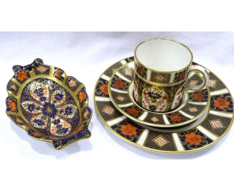 1128 pattern Royal Crown Derby coffee can trio and a small trinket dish. P&amp;P Group 3 (£25+VAT for the first lot and £5+VA