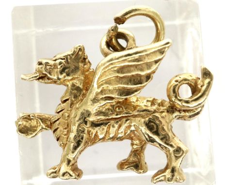 9ct gold Welsh Dragon charm, 3.8g. P&amp;P Group 1 (£14+VAT for the first lot and £1+VAT for subsequent lots) 