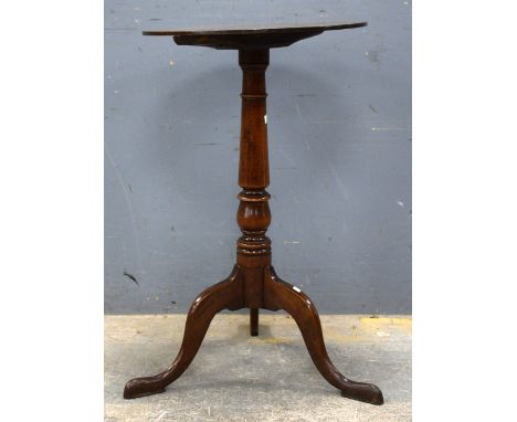 Mahogany occasional table on tripod base