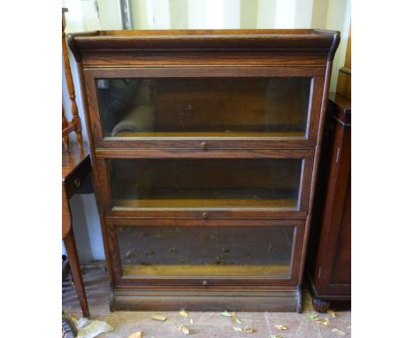 Three section oak Globe-Wernicke bookcase 