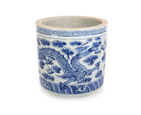 CHINESE BLUE AND WHITE BRUSH PLANTER, EARLY/MID 20TH CENTURY of cylindrical form, decorated with a continuous scene of dragon