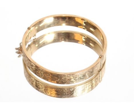 A 9ct gold snap bangle, 19.5gms