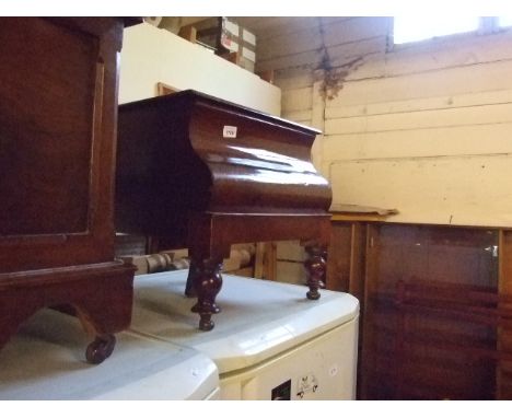 MAHOGANY COMMODE STOOL