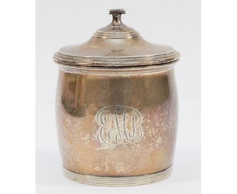 A silver barrel tea caddy, Birmingham 1919, pull off lid, monogrammed, 9.5cm88gm