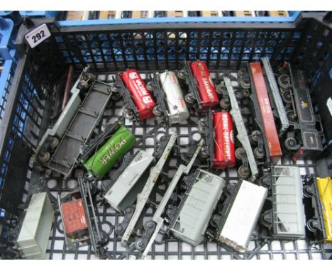 Hornby Dublo "OO"Gauge/4mm Class N2 0-6-2 Tank Steam Locomotive 3 Rail, BR black, R/No 69567, fair unused, plus twenty items 