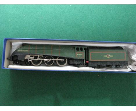 A Hornby Dublo Two Rail 4mm Class A4 4-6-2 Steam Locomotive and Eight Wheel Tender, BR green "Golden Fleece", R/No 60030, fai