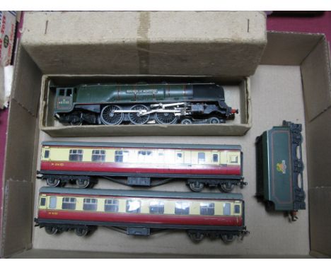 Hornby Dublo "OO"Gauge/4mm 3 Rail "Duchess" Class 4-6-2 Steam Locomotive and Six Wheel Tender, BR green "Duchess of Montrose"