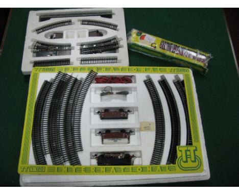A Zeuke TT Gauge (1:120) "International Train Set" - comprising 0-8-0 steam tank locomotive, DR Railway R/No 81001, two open 