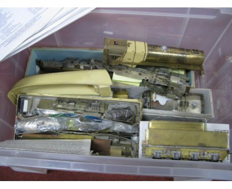 A Quantity of Brass White Metal Components from a "O" Gauge/7mm Model Makers Workshop, includes three part built steam locomo