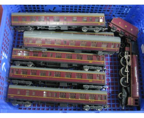 Hornby 'OO' Gauge/4mm Ref R066 "Duchess" Class 4-6-2 Steam Locomotive and Six Wheel Tender, LMS maroon R/No. 6233 "Duchess of