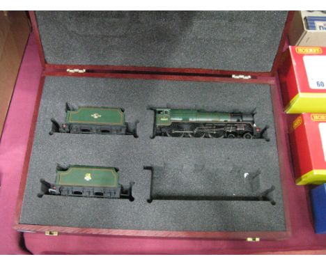 Bachmann Branchline "OO" Gauge Special Edition (Part Set) 'The Mancunians', including Royal Scot Class 4-6-0 Locomotive and S