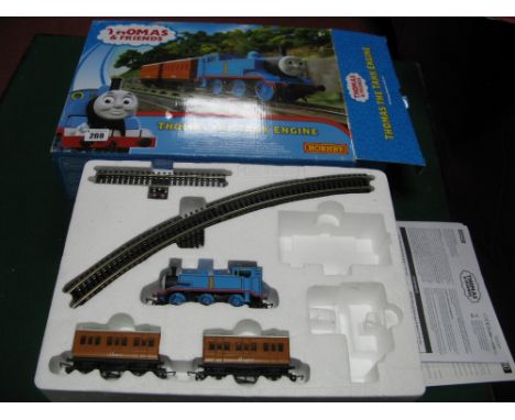 Hornby "OO"Gauge/4mm Ref R9283 "Thomas The Tank Engine" Set, comprising 0-6-0 steam locomotive, two coaches Annie and Clarabe