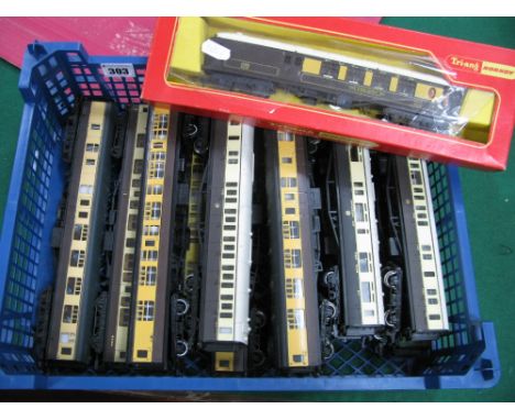 Twelve "OO"Gauge/4mm Passenger Coaches, by Hornby, Triang, LIMA - unboxed GWR brown/cream and Southern green liveries, fair c
