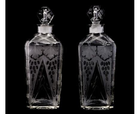 Hailwood and Ackroyd, a pair of Hailware Art Deco cut and etched glass decanters, square section with moulded chevron design 