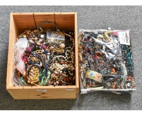 A Quantity of Costume Jewellery, including beaded necklaces, bracelets, earrings etc 