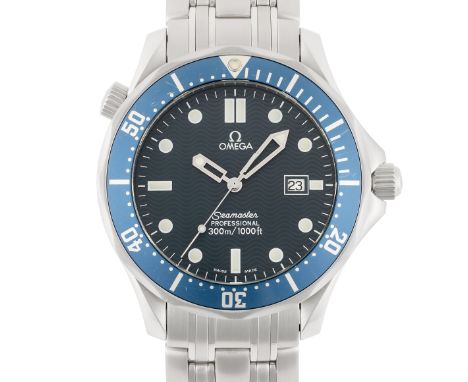 A GENTLEMAN'S LARGE SIZE OMEGA SEAMASTER PROFESSIONAL 300M BRACELET WATCH  CIRCA 1998, REF. 2541.8000 WITH BLUE "WAVE" DIAL, 