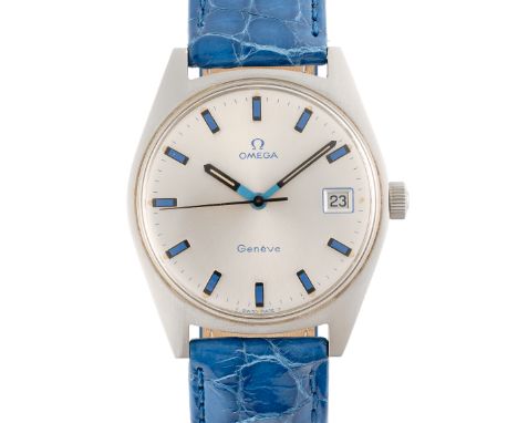 A GENTLEMAN'S SIZE STAINLESS STEEL OMEGA GENEVE WRIST WATCH CIRCA 1969, REF. 136.041 WITH BLUE INLAID HOUR MARKERS & HANDSMov