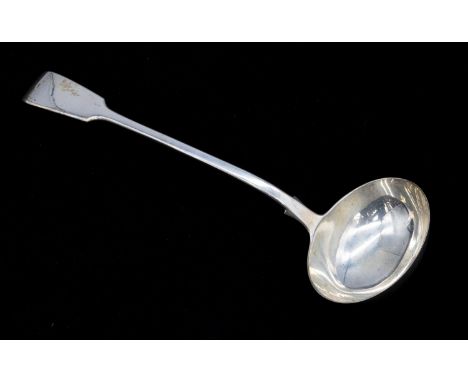 A Victorian silver fiddle patterned punch ladle, hallmarked by Chawner & Co, London, 1861, approx. 33.5cm long. Weight: appro