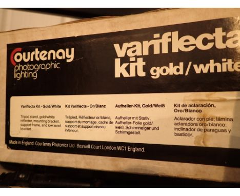 Boxed Courtenay photographic lighting variflectra kit in gold and white