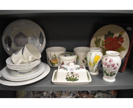 A selection of Portmeirion tableware including a Dusk part dinner/tea service having 11 pieces, a selection of Botanic Garden