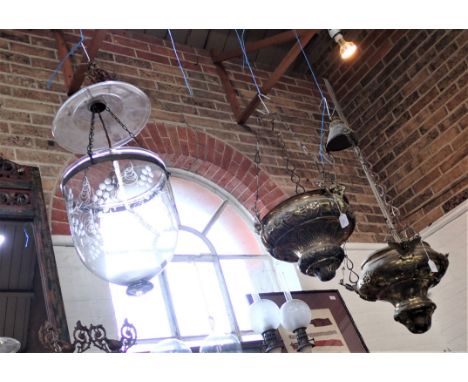 A REGENCY STYLE 'COLZA' TYPE BRASS CEILING LIGHT 20th century, the 'reservoir' suspended from the corona by three linked chai