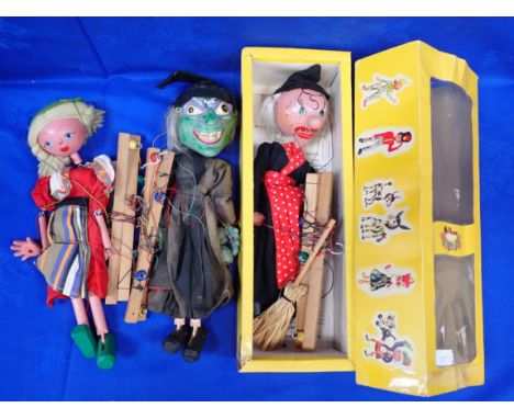 A BOXED PELHAM PUPPET WITCH with movable jaw, another witch (green head, unboxed), and a girl (unboxed) (3)
