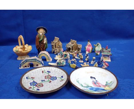 A COLLECTION OF SMALL CERAMIC ORIENTAL ITEMS including two enamelled dishes 