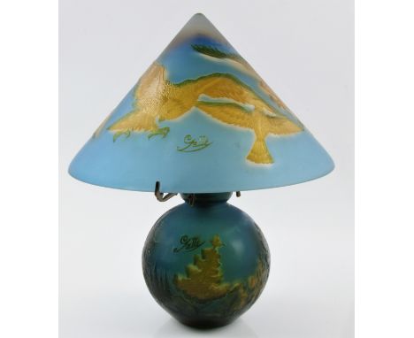 A reproduction Galle cameo glass lamp with eagle design on blue background, approx height 31cm. BOOK A VIEWING TIME SLOT ON O