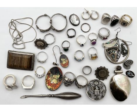 A collection of 925 silver jewellery including numerous rings, brooches etc.