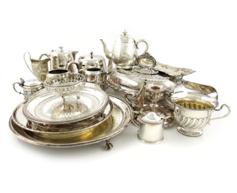 A mixed lot, comprising silver items: a Victorian bachelor's tea pot, by J. Mappin, Sheffield 1882, ovoid form, scroll handle