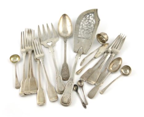 A mixed lot of silver flatware, comprising: a Victorian Scottish King's pattern fish slice, by William Cunningham, Edinburgh 