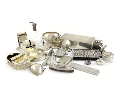 A mixed lot of silver items, various dates and maker's, comprising: a dish, a combination table cigar cutter, ashtray and mat