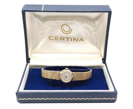 A ladies 9ct gold Certina wristwatch, 23.7 g (all in), cased