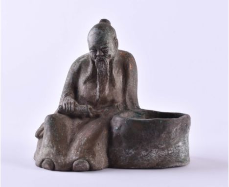 Pinselwascher China Qing DynastieBronze, grün patiniert, H: 13 cm