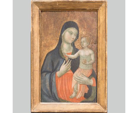School of Siena 16/17th Century. Madonna with Child. Tempera or oil on pounced gold ground on wooden panel. Framed. 47 x 30 c