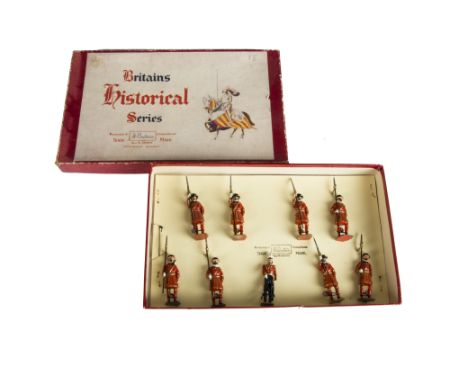 Britains post WW2 set 1257 Yeoman of the Guard (Beefeaters), restrung into original Britains Historical Series box, VG in G b