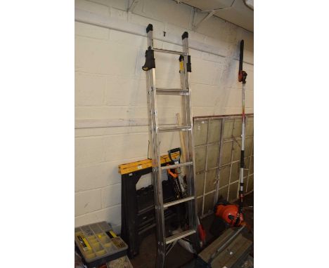 An extending aluminium ladder