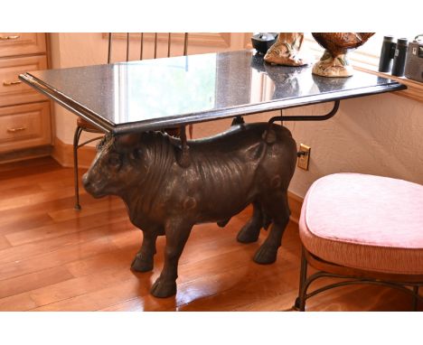 Important 19th century French solid cast iron bull table produced by Salin Foundry, Dammarie-Sur-Saulx.Dimensions: 31.5 x 48 