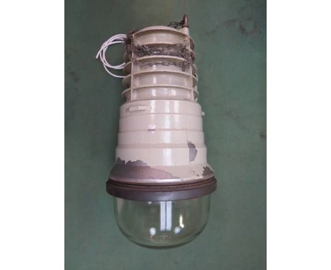 A large EOW explosion proof aluminium factory lamp 