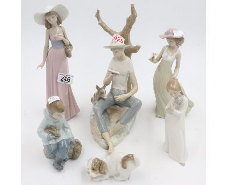 Mixed Nao figures (6), largest H: 32 cm, damages to finger. UK P&amp;P Group 3 (£30+VAT for the first lot and £8+VAT for subs